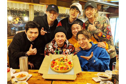 DA PUMP・ISSAが40歳に!メンバー全員で誕生日を祝福 画像