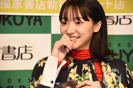 武田玲奈、早くもフォトブック第3弾の目標明かす「砂漠でラクダに乗りたい!」 画像