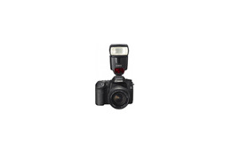 キヤノン、デジタル一眼レフカメラ「EOS 50D」と外付けストロボのプレミアセット 画像