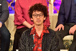 おしゃれ俳優・滝藤賢一の超個性的な洋服の爆買いに密着 画像