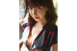 永岡怜子、2nd写真集『花一華』を発売! 画像
