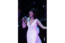 マルシア、30周年ライブで新曲を披露!ゲストには由紀さおり、坂本冬美、城田優ら 画像