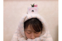 ももクロ佐々木彩夏、頭にサボテンを乗せたお茶目ショット公開!かわいさにファン悶絶 画像