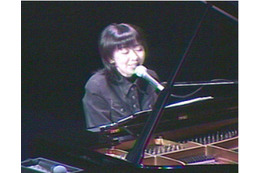BIGLOBE Music、「谷山浩子ソロライブツアー2004-2005」の映像を配信 画像