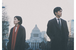 シム・ウンギョンと松坂桃李が真実に迫ろうともがく...映画『新聞記者』予告編公開 画像