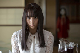 浅川梨奈が絶叫!映画『黒い乙女 Q』予告映像&場面写真公開 画像