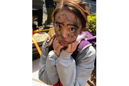 岡田結実、キュートな墨だらけ姿公開! 画像
