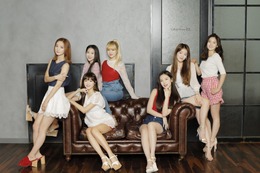 OH MY GIRLが日本で初のファッション誌グラビアに挑戦! 画像