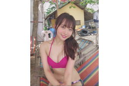スパガ渡邉幸愛、美谷間セクシーな水着オフショット公開! 画像