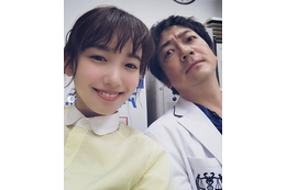 大森南朋＆飯豊まりえ、新ドラマで名コンビぶりが話題！ 画像