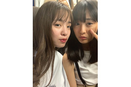 大友花恋、横田真悠との仲良しショット公開!「Seventeen」への想いじわり 画像