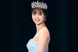 【TGC 2019】新婚の新川優愛、12億円のティアラに緊張 画像