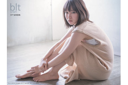 吉岡里帆、グラビア撮影で夏を満喫!『blt graph.』表紙登場 画像