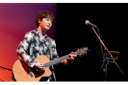 三浦祐太朗、母・山口百恵がマイクを置いた日にライブ!カバー楽曲に「最初は葛藤がありました」 画像