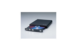 バッファロー、USBバスパワー採用で薄型・軽量のポータブル外付けDVDドライブなど計10製品の価格改定——最大約31%値下げ 画像