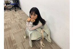 大友花恋、上目遣いのアンニュイフェイスに絶賛の声! 画像