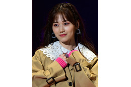 乃木坂46・山下美月の白タートル姿に「似合いすぎ」の声!写真集オフショットに反響 画像