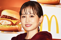 前田敦子、久しぶりにファンの前で熱唱！「何年ぶりでしょうね」 画像