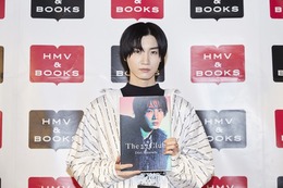 桜田通、セカンド写真集発売!28歳誕生日迎え「悔しさがあった」と語る理由は? 画像