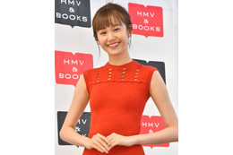 戦隊ヒロイン・尾碕真花が水着&ランジェリー姿に初挑戦「すごく楽しくて」 画像