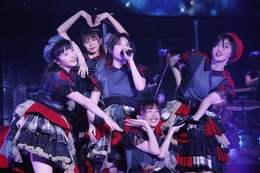 エビ中、フルバンドで大学芸会を開催!4年ぶりの舞台開催も発表! 画像