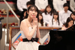 元AKB48の松井咲子、5度目の優勝なるか？『TEPPEN』で見事なピアノ対決披露 画像