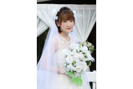 生駒里奈、新ドラマでウエディングドレス姿披露! 画像