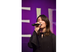 家入レオ、月9主題歌「未完成」初のライブ披露!ツアー開催サプライズ発表も 画像