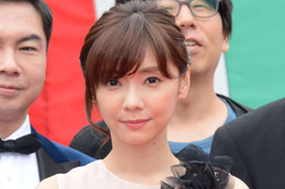 倉科カナ、仏壇の前で撮ったナゾ写真でまさかのグランプリ!芸能界デビュー 画像