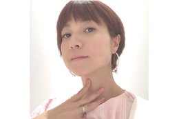 第4子妊娠中のhitomi、出産前にショートヘアにイメチェン! 画像