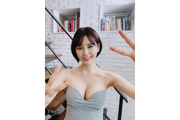元HKT48・兒玉遥、谷間あらわなチューブトップ姿でファンを魅了! 画像