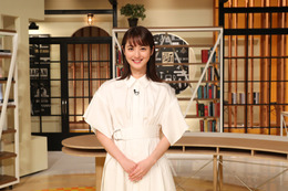 佐々木希、7年半ぶりのバラエティーレギュラー出演!『所JAPAN』パネラーに 画像
