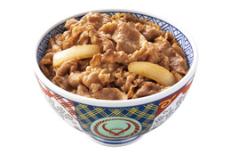 牛丼の具が1.5倍に!吉野家、新商品「肉だく牛丼」発売 画像