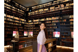 「圧巻でした」新木優子、『スーツ2』図書館セットにコメント! 画像