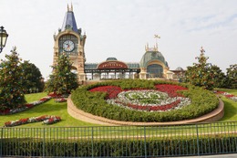上海ディズニー、およそ3か月半ぶりに営業再開! 園内に笑顔戻る 画像