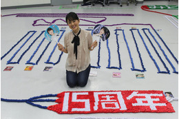 丘みどり、YouTubeで15,000ピースのドミノ倒しに挑戦! 画像