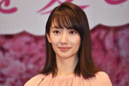 波瑠が鶴瓶にダメ出し!?今夜放送の『A-Studio+』歴代アシスタントSPに登場! 画像