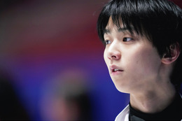 羽生結弦選手の素顔に迫る!写真集秘蔵カットが公開に! 画像