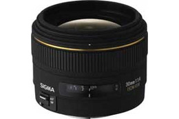 シグマ、デジタル用大口径標準レンズ「30mm F1.4 EX DC HSM」 画像
