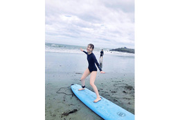 内田理央、美スタイルでサーフィンデビュー！YouTube動画に反響 画像
