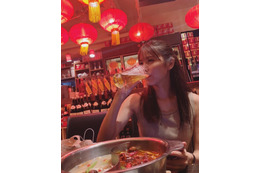 石川恋、彼女感満載のプライベートショットを多数公開! 画像