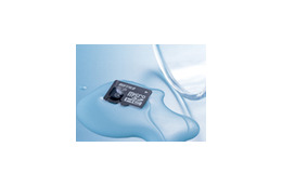 バッファロー、防水仕様のmicroSDカードやマイクロUSBフラッシュメモリなど28製品を価格改定——最大約40%値下げ 画像