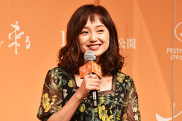 永作博美、主演映画で井浦新とリアルに生活「埋まってないところを埋める作業から始まる」 画像