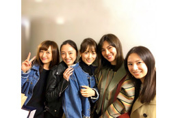 小松彩夏、セーラー戦士の可愛い妹・泉里香の誕生日を祝福! 画像