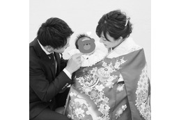 菊地亜美、愛娘&夫との家族スリーショット公開!「ほっこり」「幸せのおすそ分けありがとう」 画像