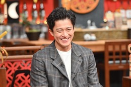 小栗旬、俳優人生最大の試練の中で食べた“最高の一品”とは？ 画像