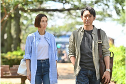 木村佳乃、夫に会うため与論島へ!驚くべき事実聞かされ......今夜放送『恋する母たち』 画像