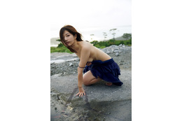 恵比寿マスカッツ・石岡真衣がラストグラビア!写真集発売前の水着見納め!? 画像