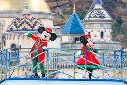 東京ディズニーランド&シー、クリスマスパレードがスタート 画像