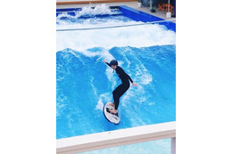 内田理央、人工波サーフィン動画を公開！「死ぬかと思った！」 画像